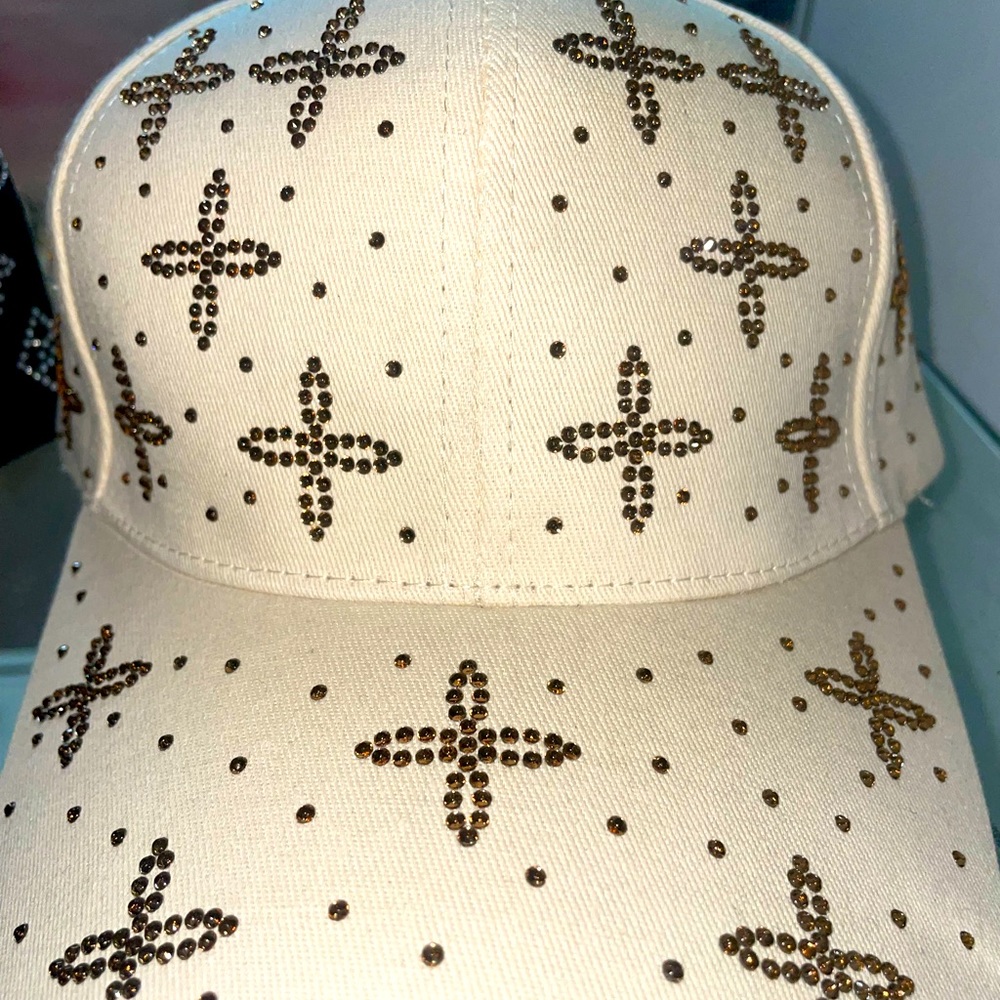 Fashion caps